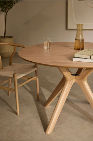 Table à manger ronde Ø120 cm en bois – Arnaiz