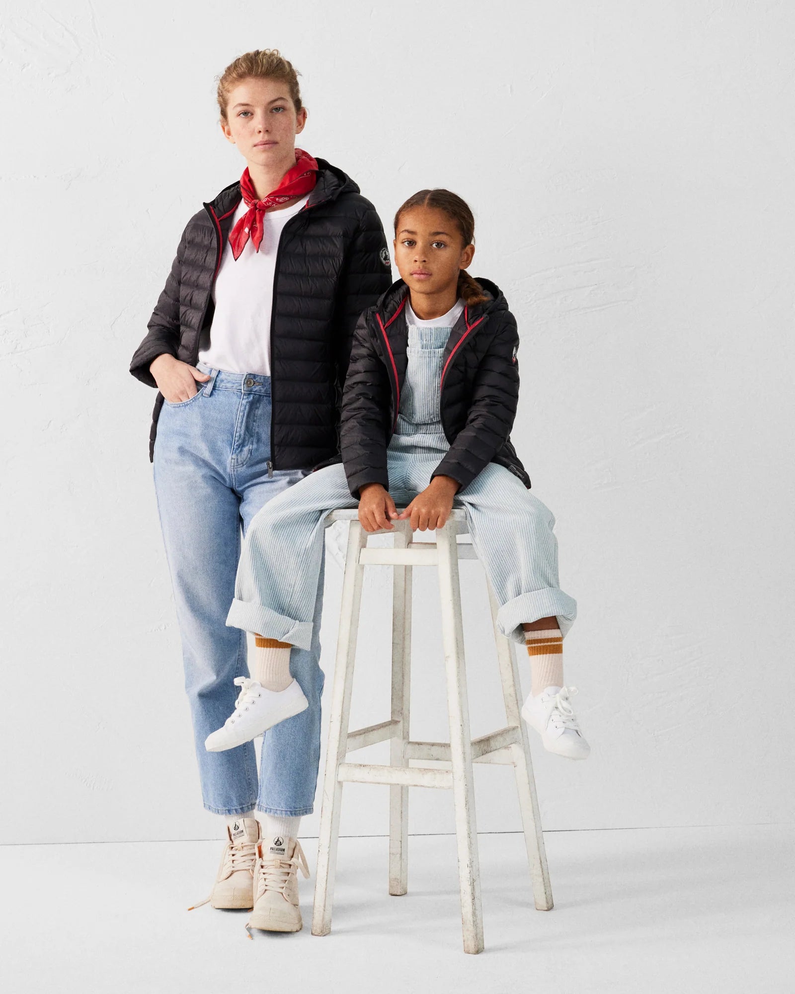 veste femme hiver noire élégante capuche chaude